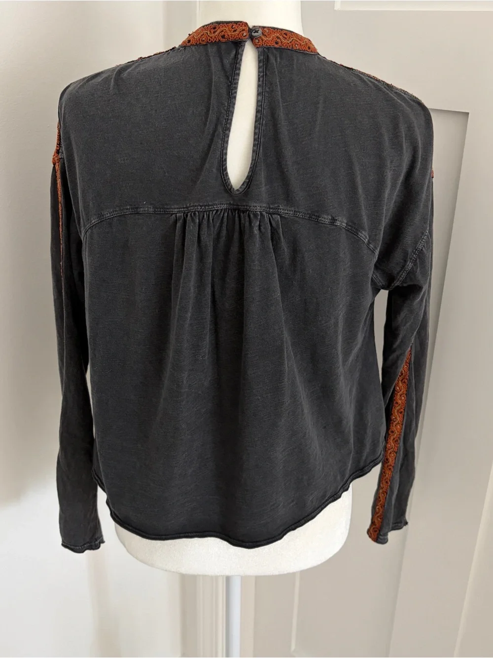 Free People Slub Jersey Embellished Bunny Top Gray Embroidered Boho Size S*14